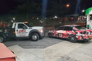 Box Truck Towing in Holly Oaks Maryland